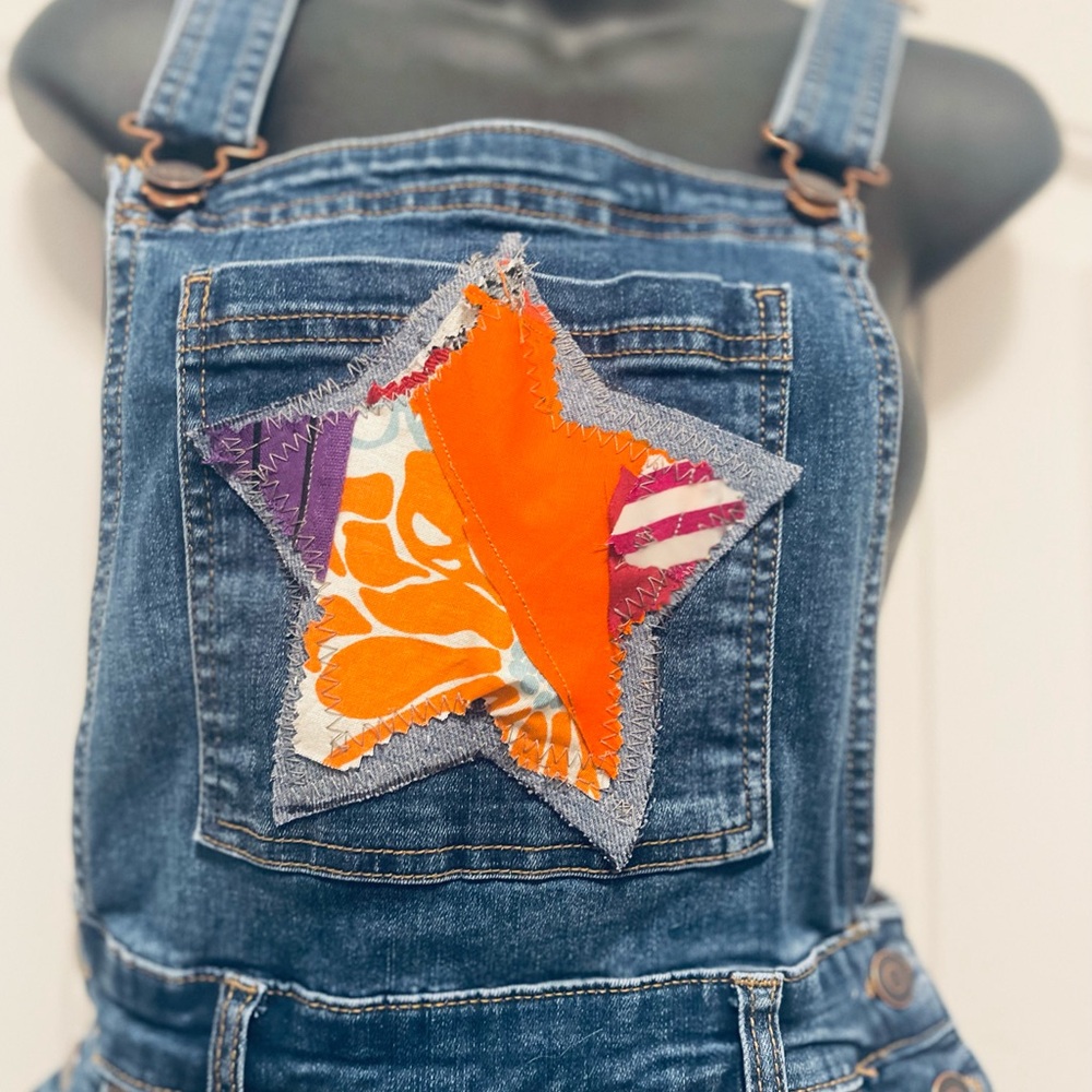 Custom patchwork overalls star pattern - Picture 5 of 6